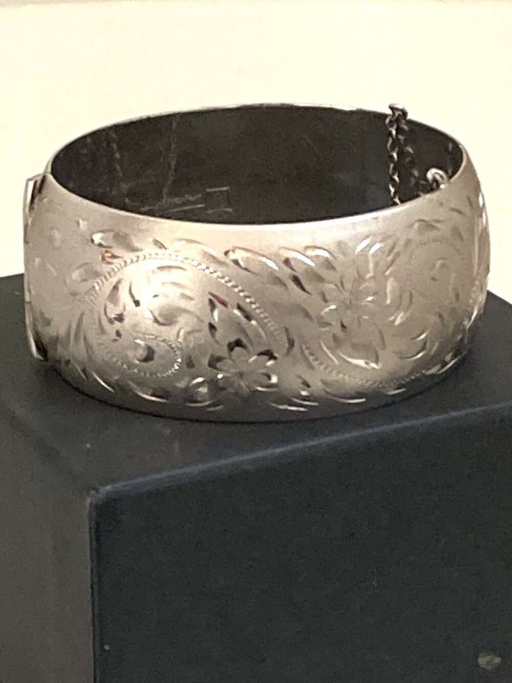 Pristine midcentury Forstner bangle in sterling silver